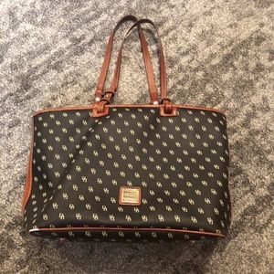 Dooney & Bourke Purse